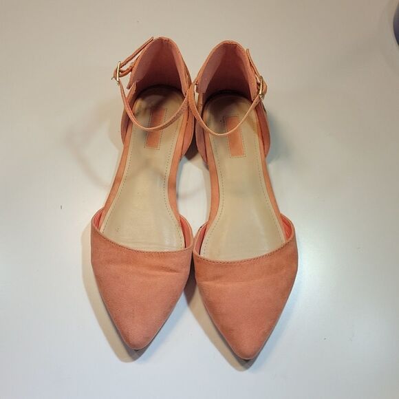 FOREVER 21 SUEDE POINTED TOE BACK &ANKLE STRAP WOMEN"S FLAT SHOE - Picture 4 of 13